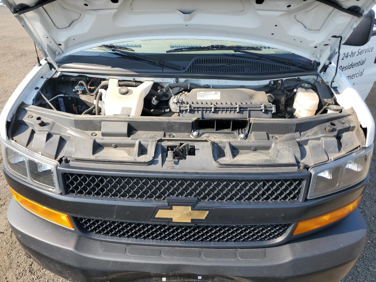 Chevrolet Express Image 11