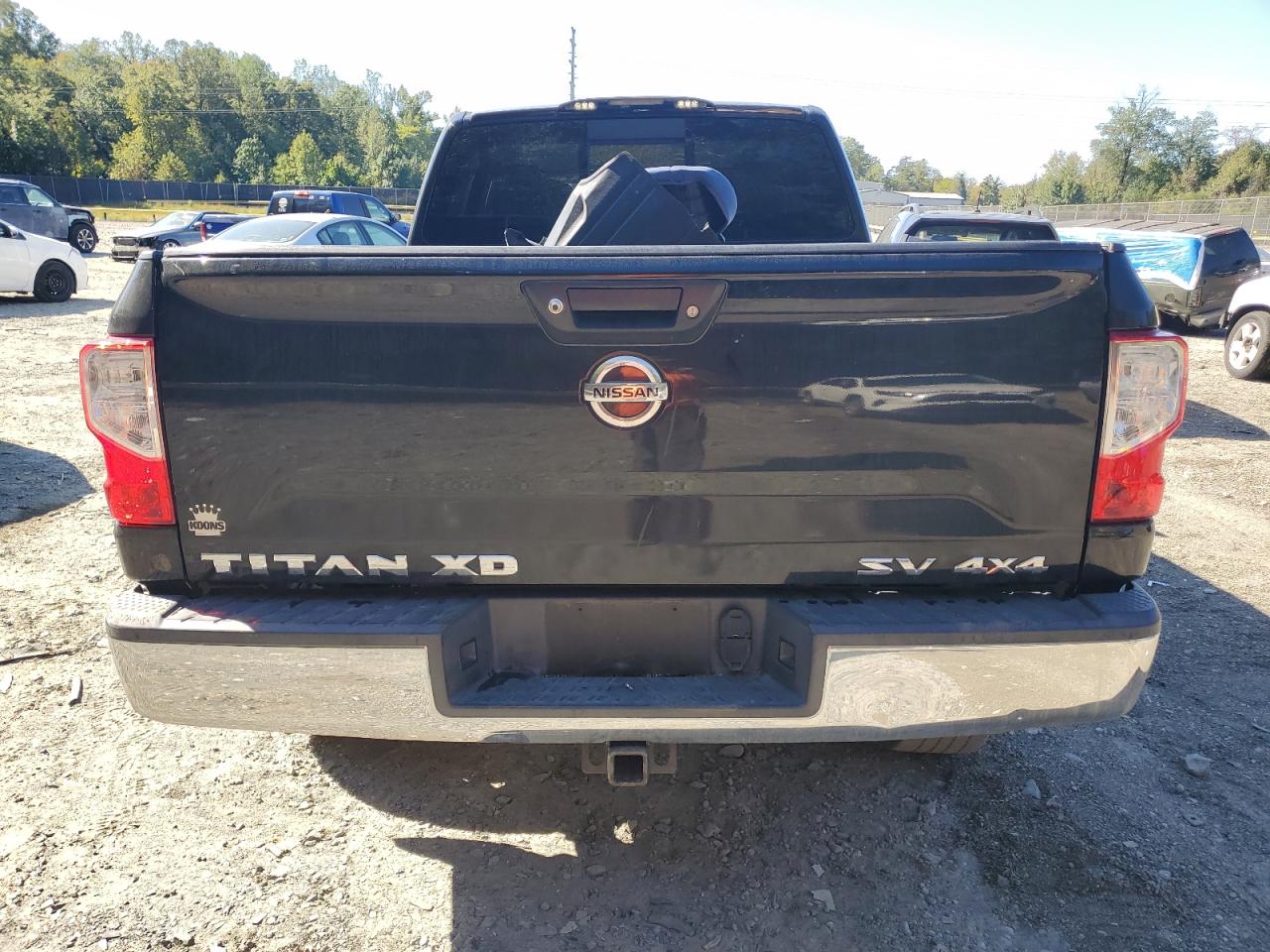 Nissan Titan S Image 12