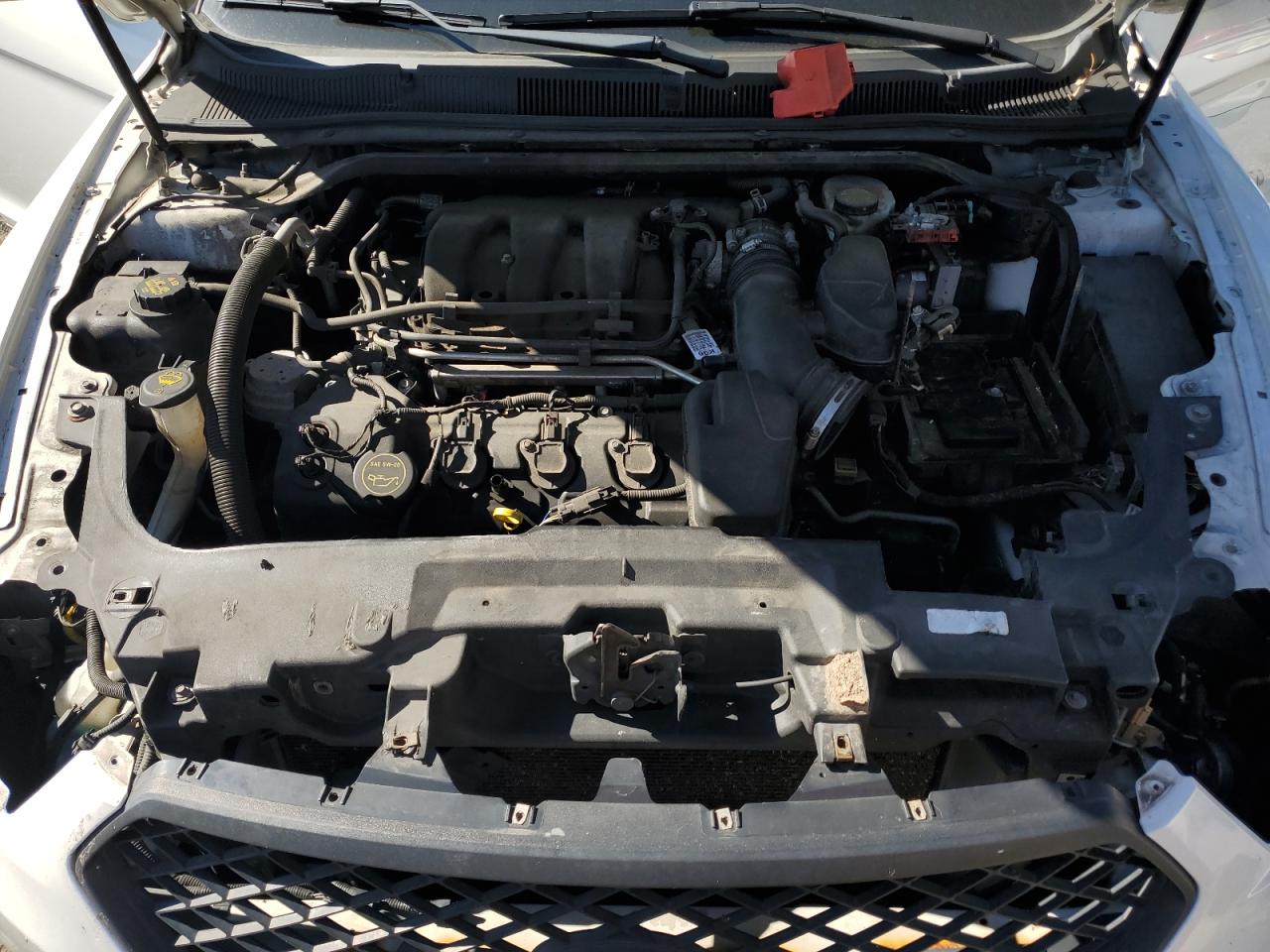 Ford Taurus Police Interceptor Image 11