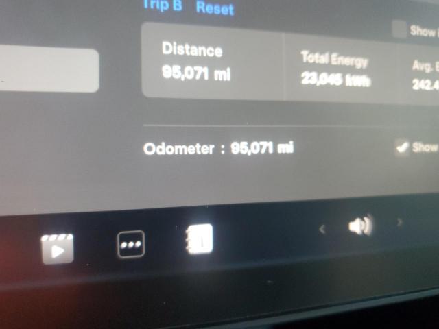 Tesla Model 3 Image 9