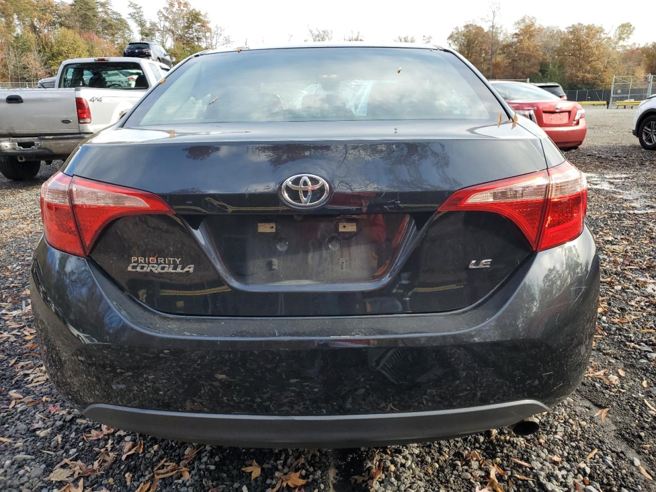 Toyota Corolla L Image 4