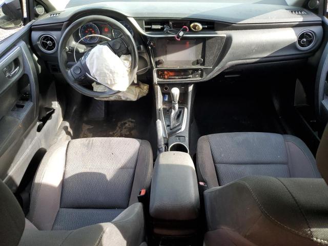 Toyota Corolla L Image 10