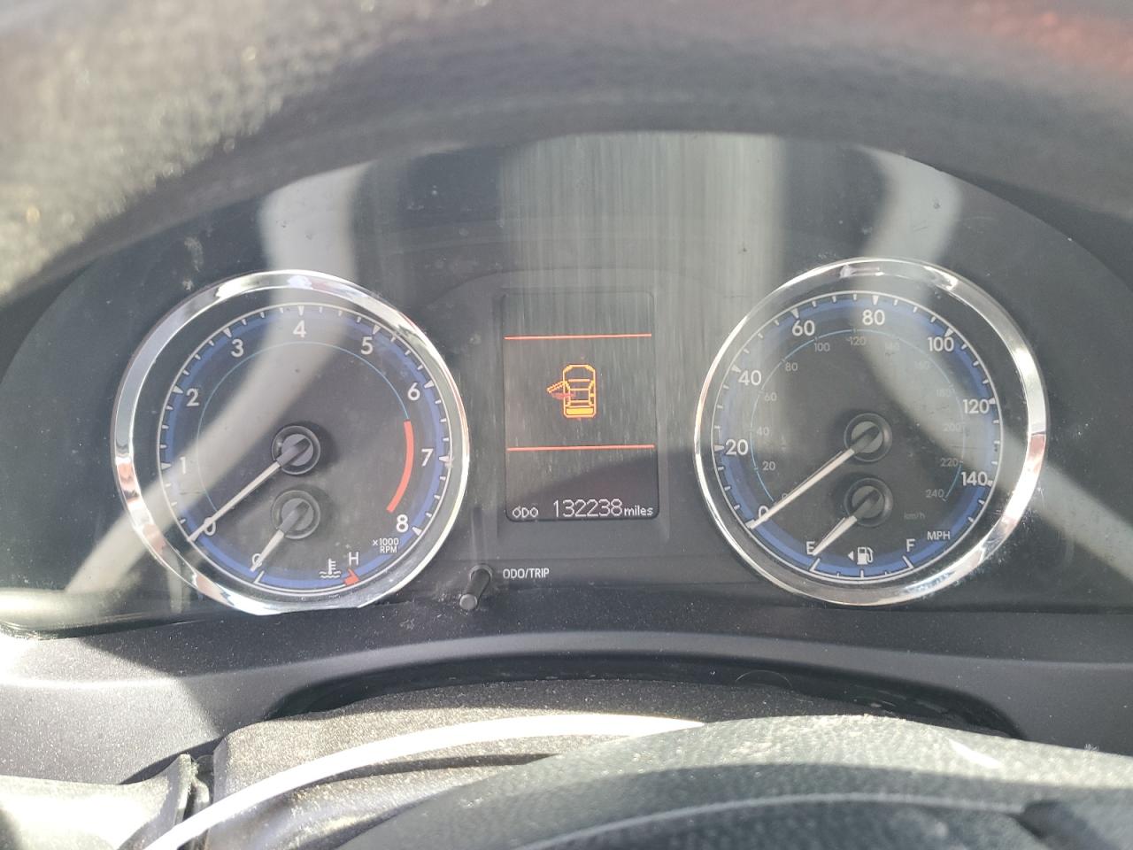 Toyota Corolla L Image 3