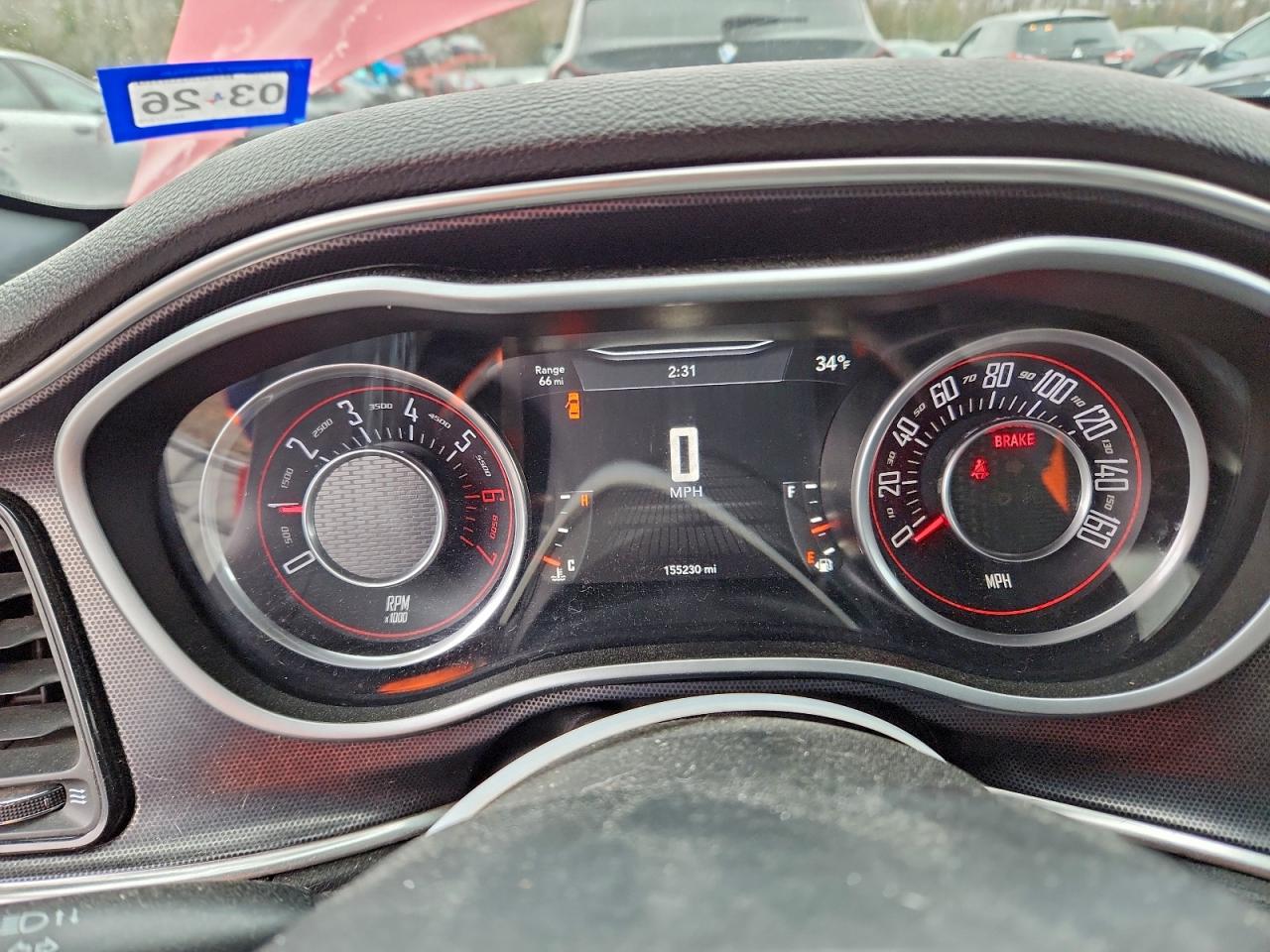 Dodge Challenger Sxt Plus Image 3