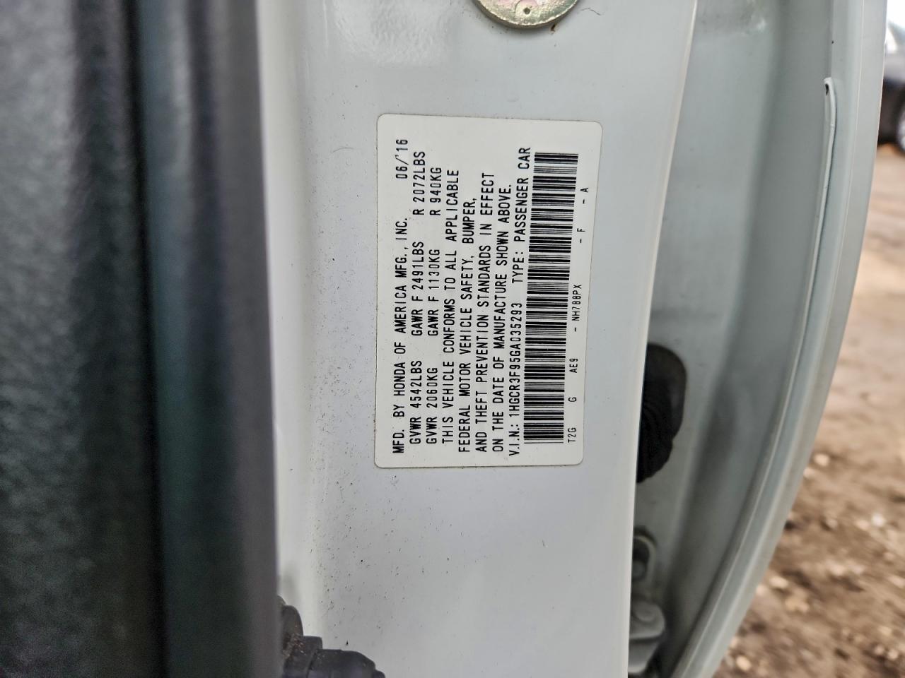 Honda Accord Touring Image 7