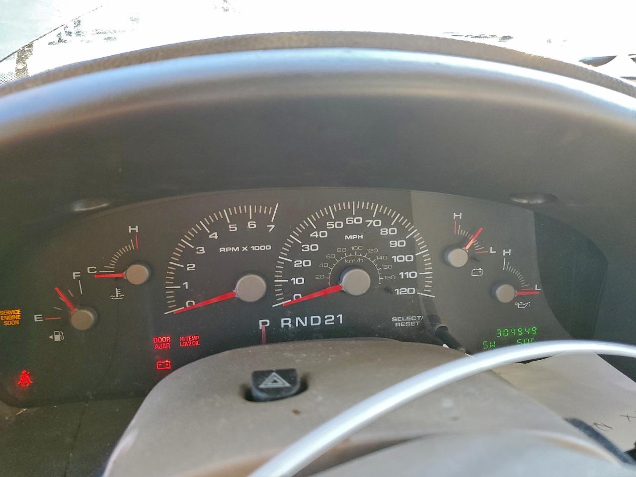 Ford Expedition Xlt Image 4