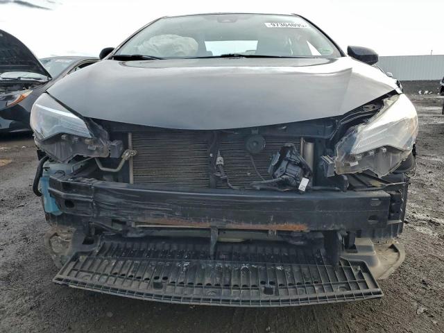 Toyota Corolla L Image 2