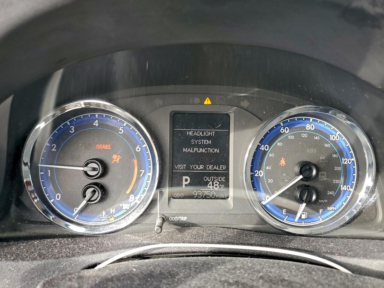 Toyota Corolla L Image 11