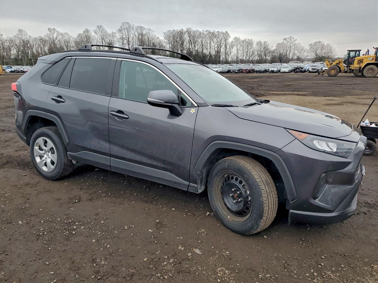 Toyota RAV4 Le Image 6