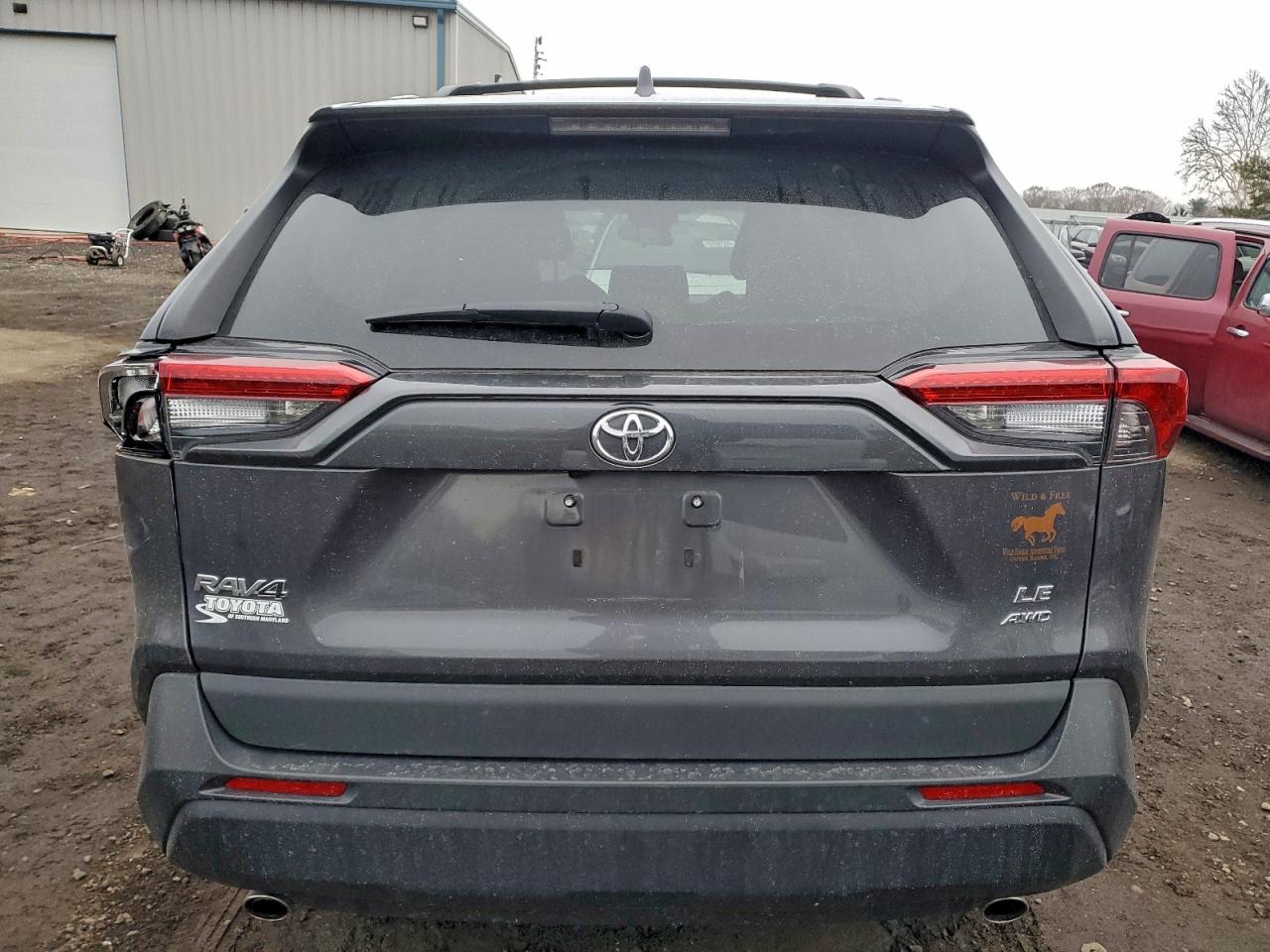 Toyota RAV4 Le Image 5