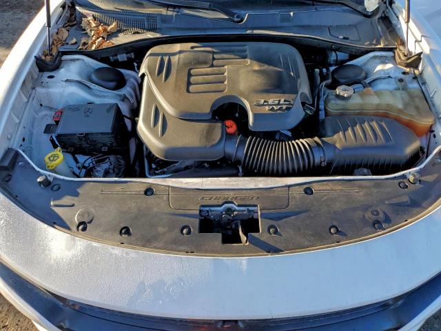 Dodge Charger Sxt Image 8