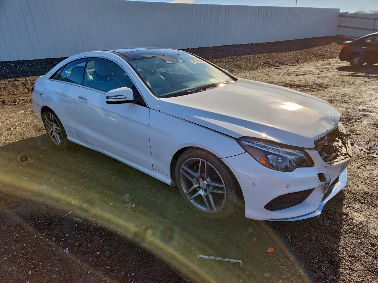 Mercedes-Benz E-Class 400 Image 4