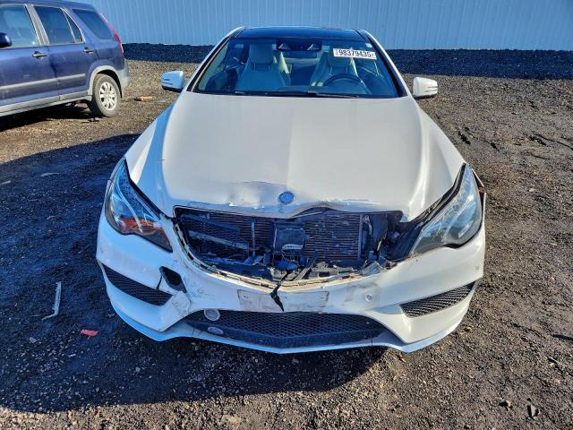 Mercedes-Benz E-Class 400 Image 6