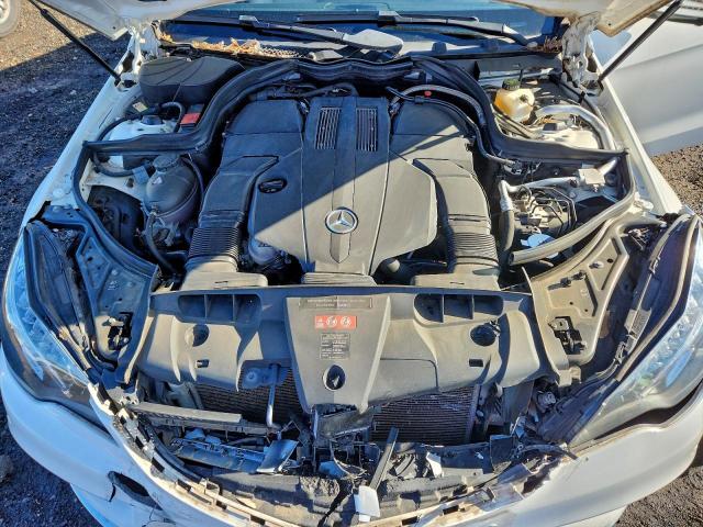 Mercedes-Benz E-Class 400 Image 11