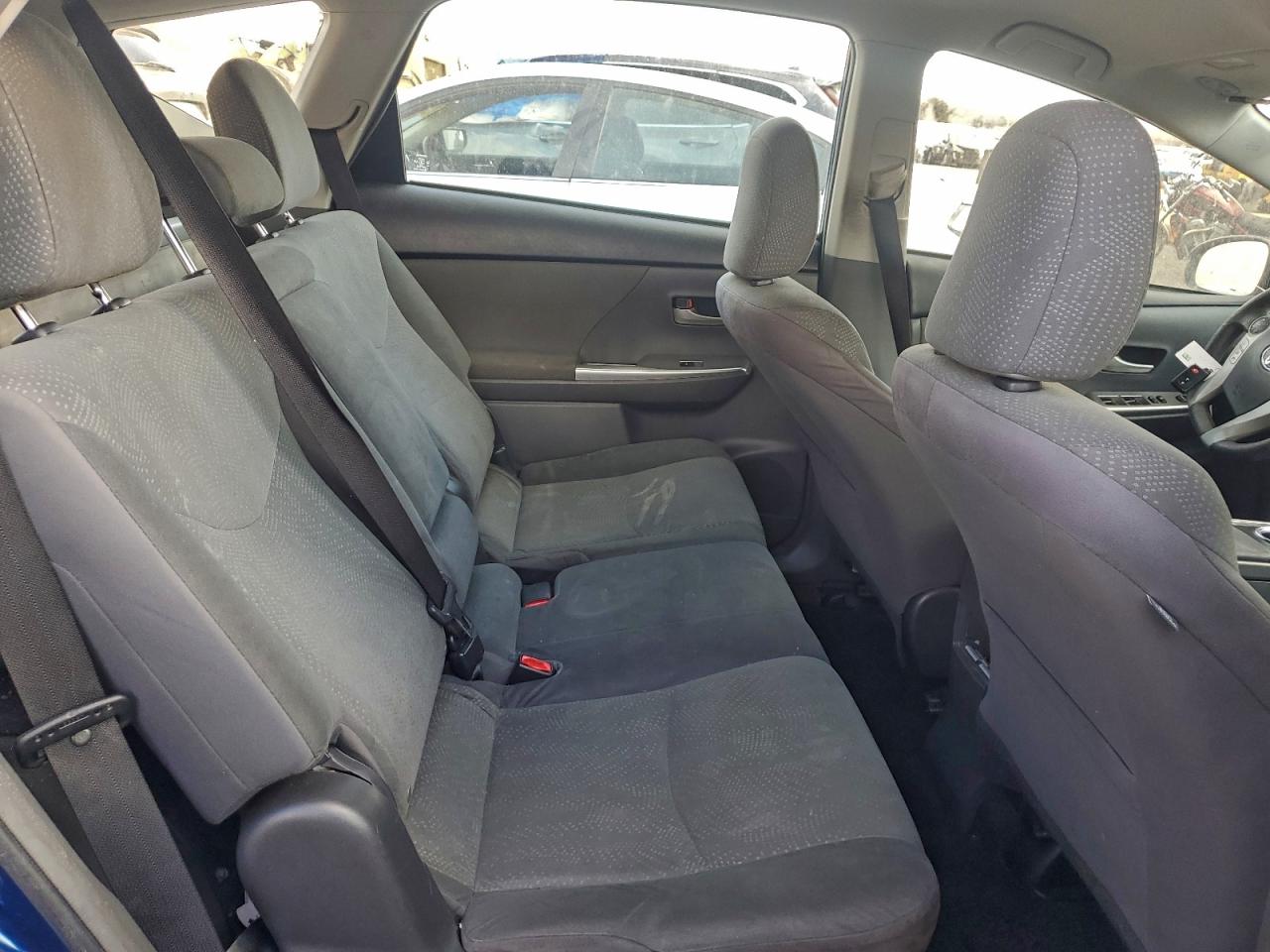 Toyota Prius Image 6