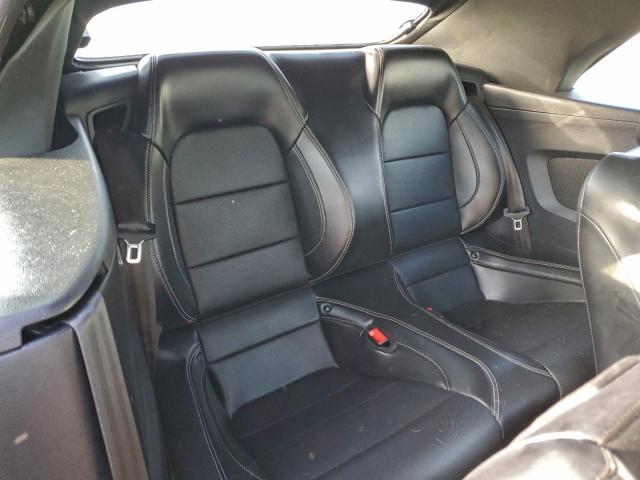 Ford Mustang Image 10