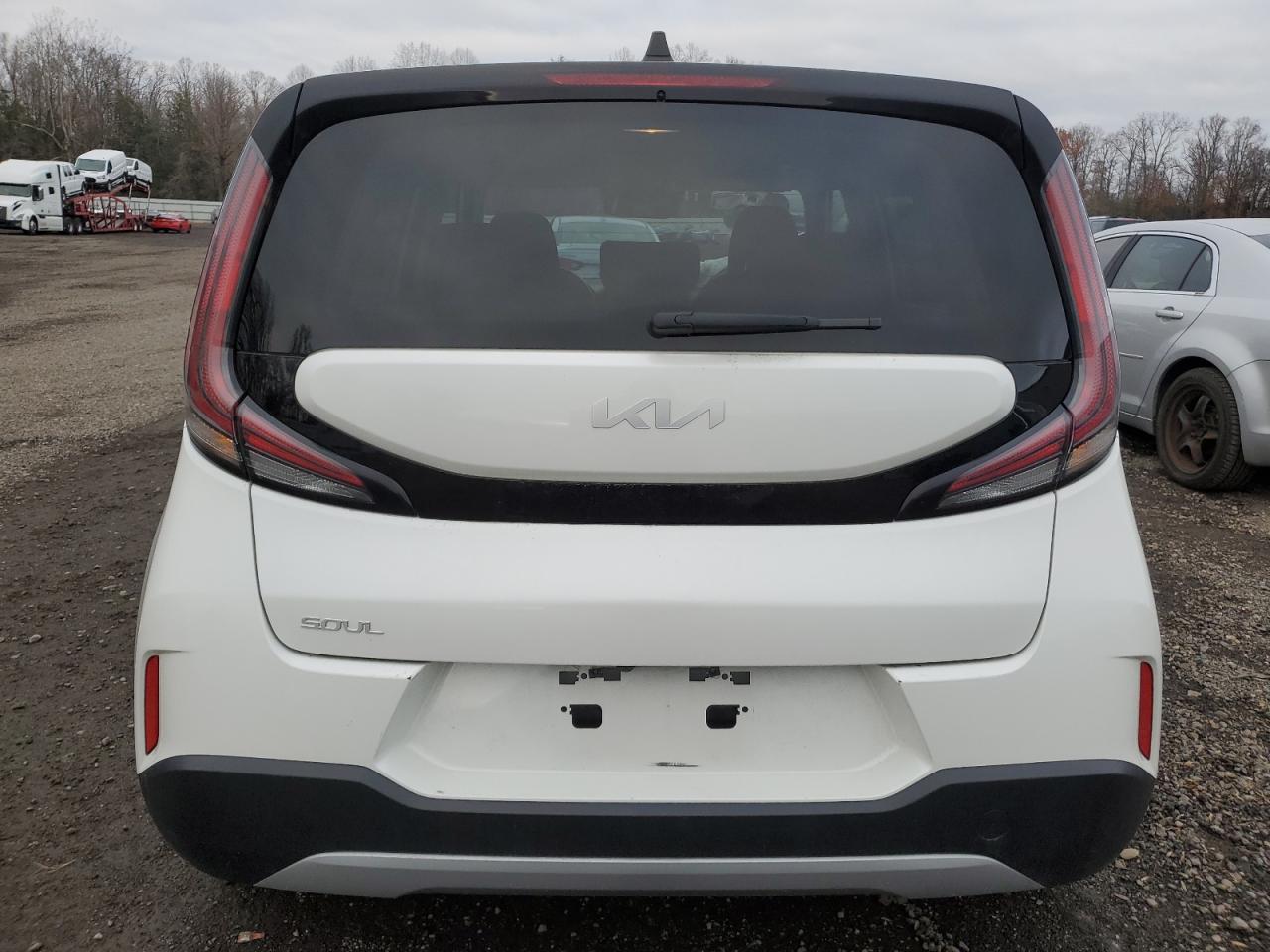 Kia Soul Lx Image 10