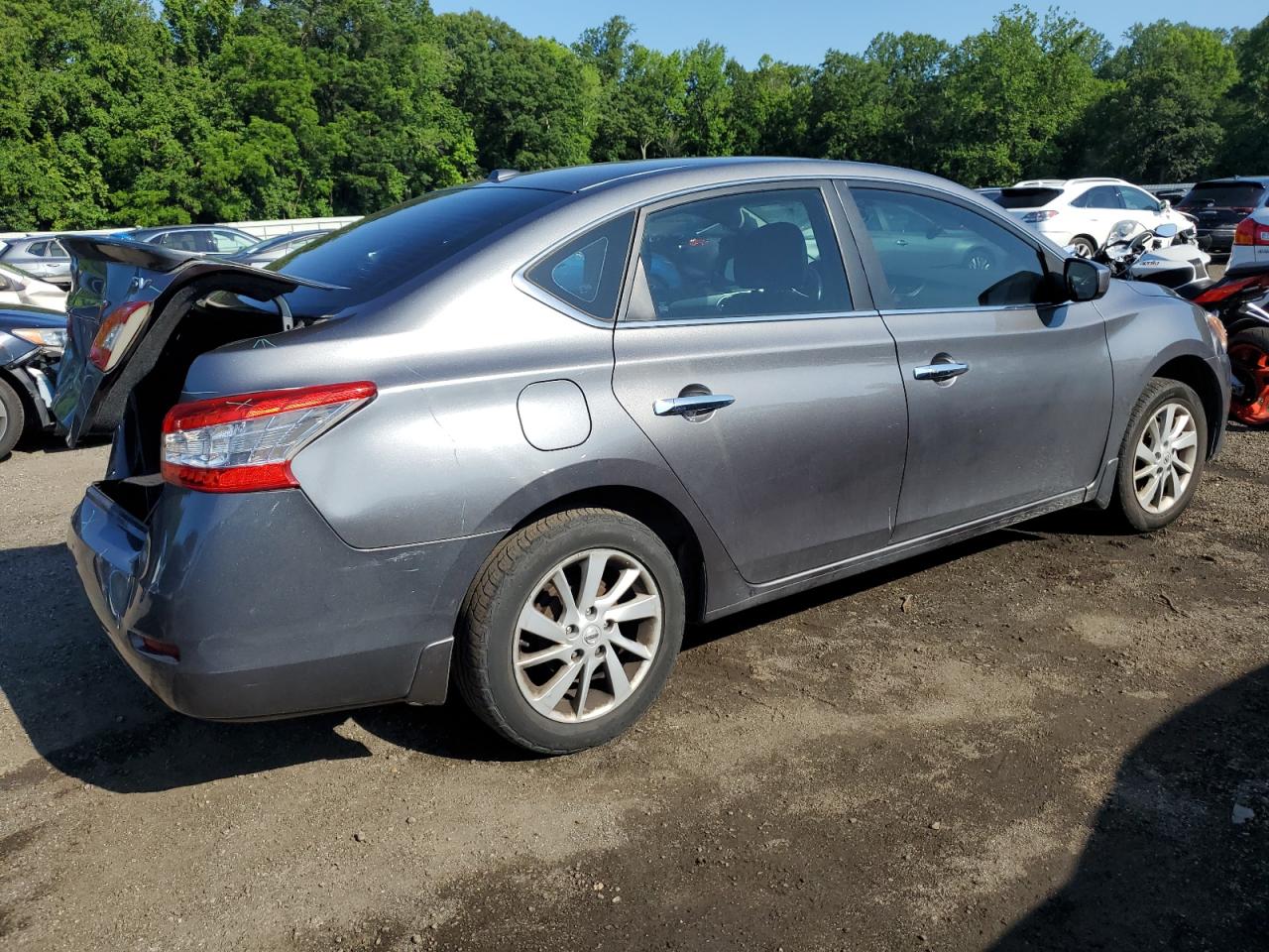 Nissan Sentra S Image 5