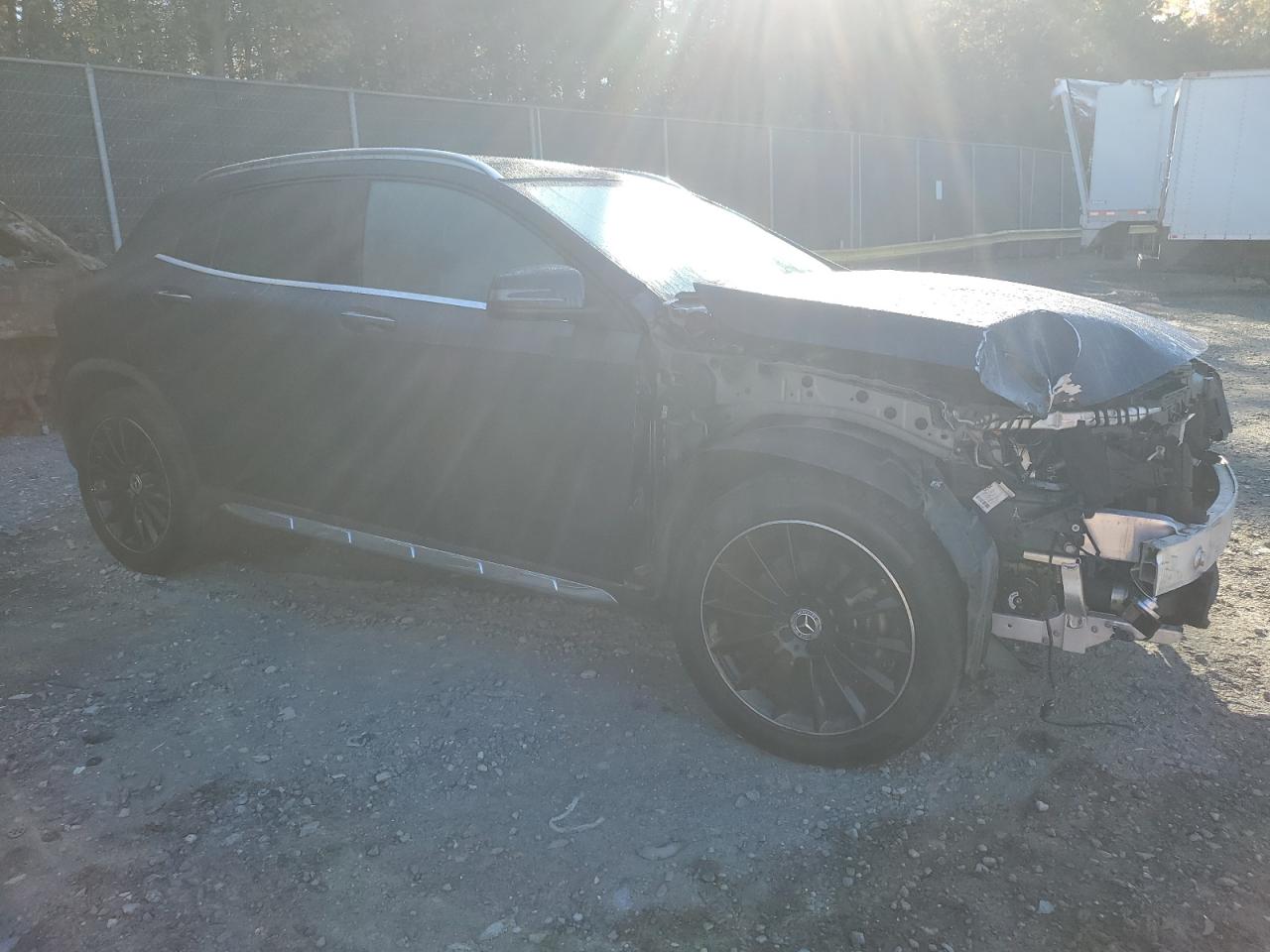 Mercedes-Benz GLA 250 4matic Image 2