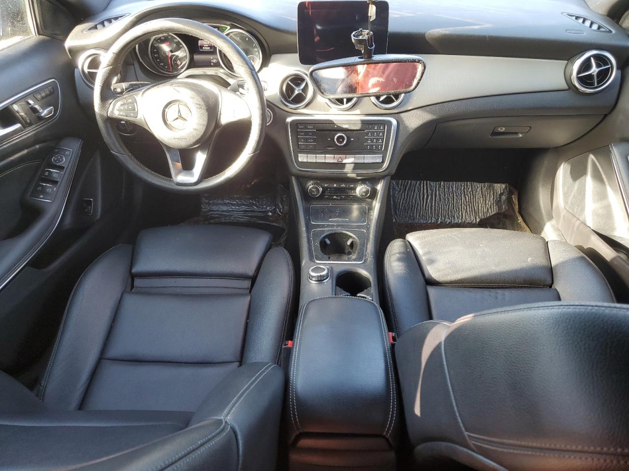 Mercedes-Benz GLA 250 4matic Image 7