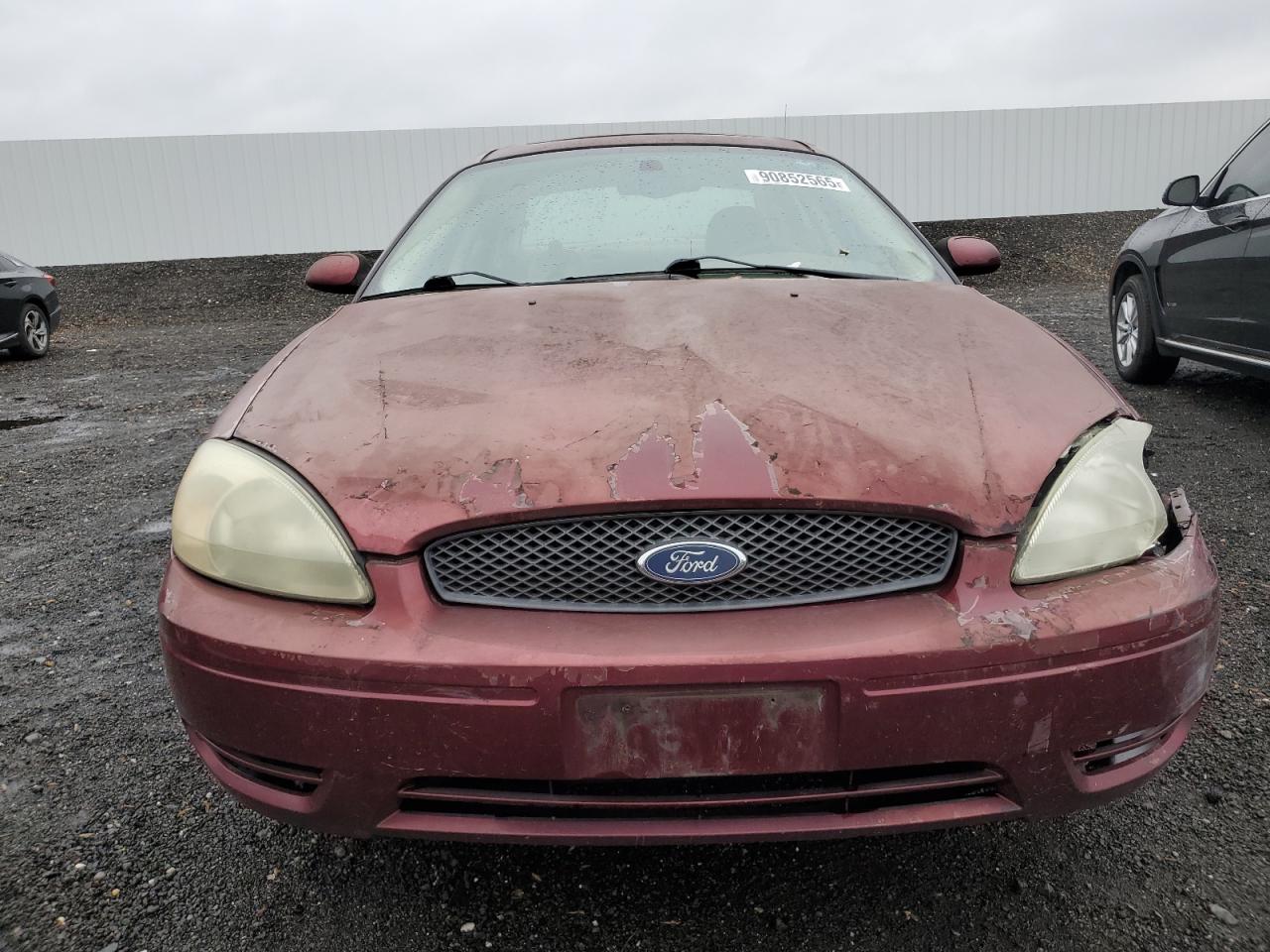 Ford Taurus Sel Image 5