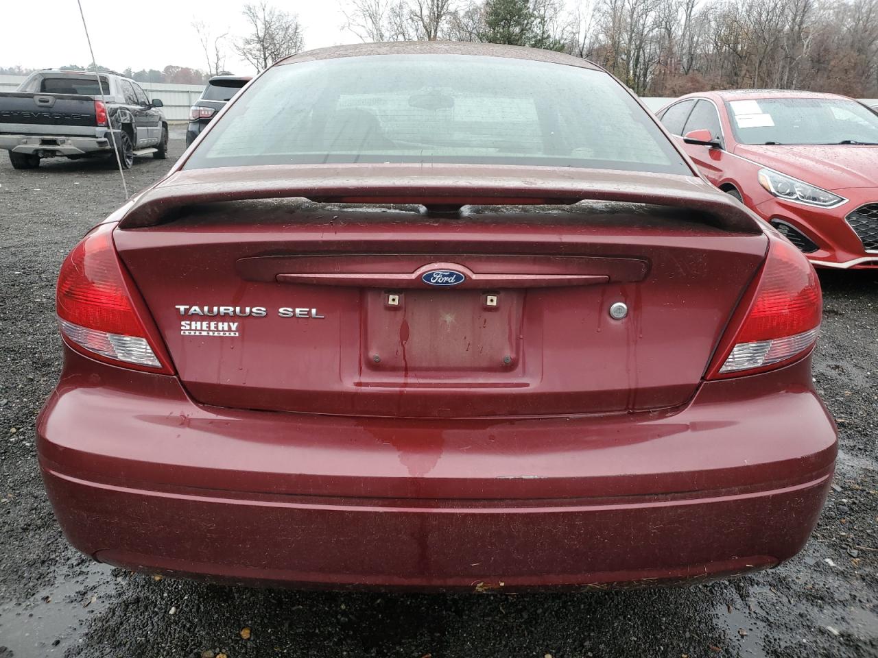 Ford Taurus Sel Image 4