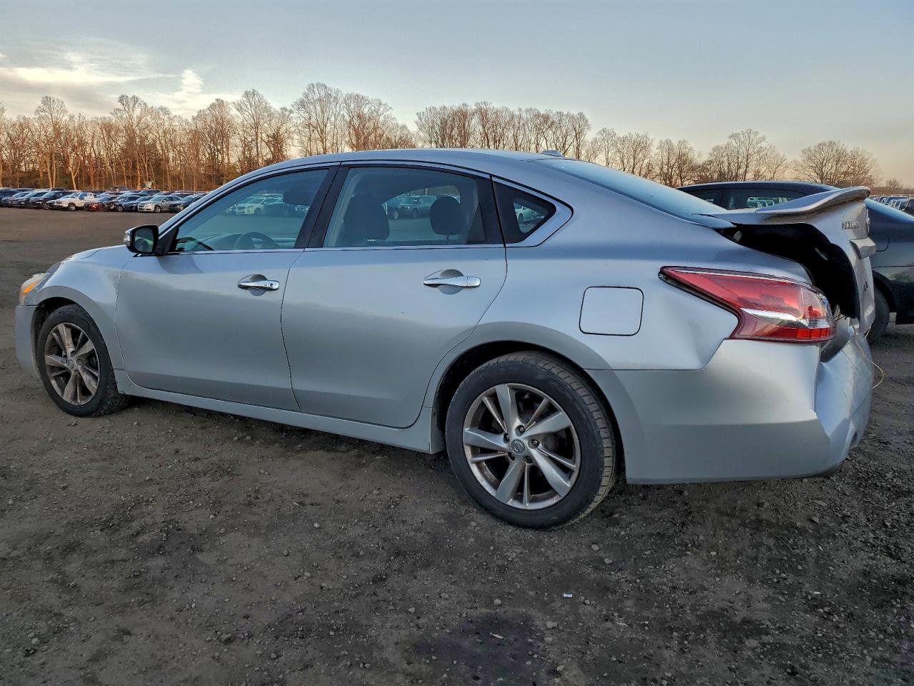 Nissan Altima 2.5 Image 6