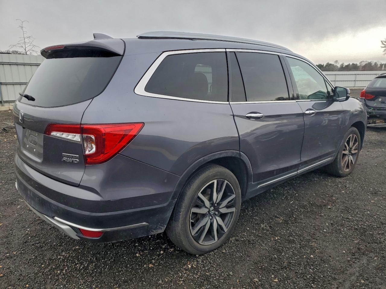 Honda Pilot Touring Image 8