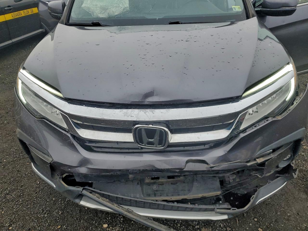 Honda Pilot Touring Image 12