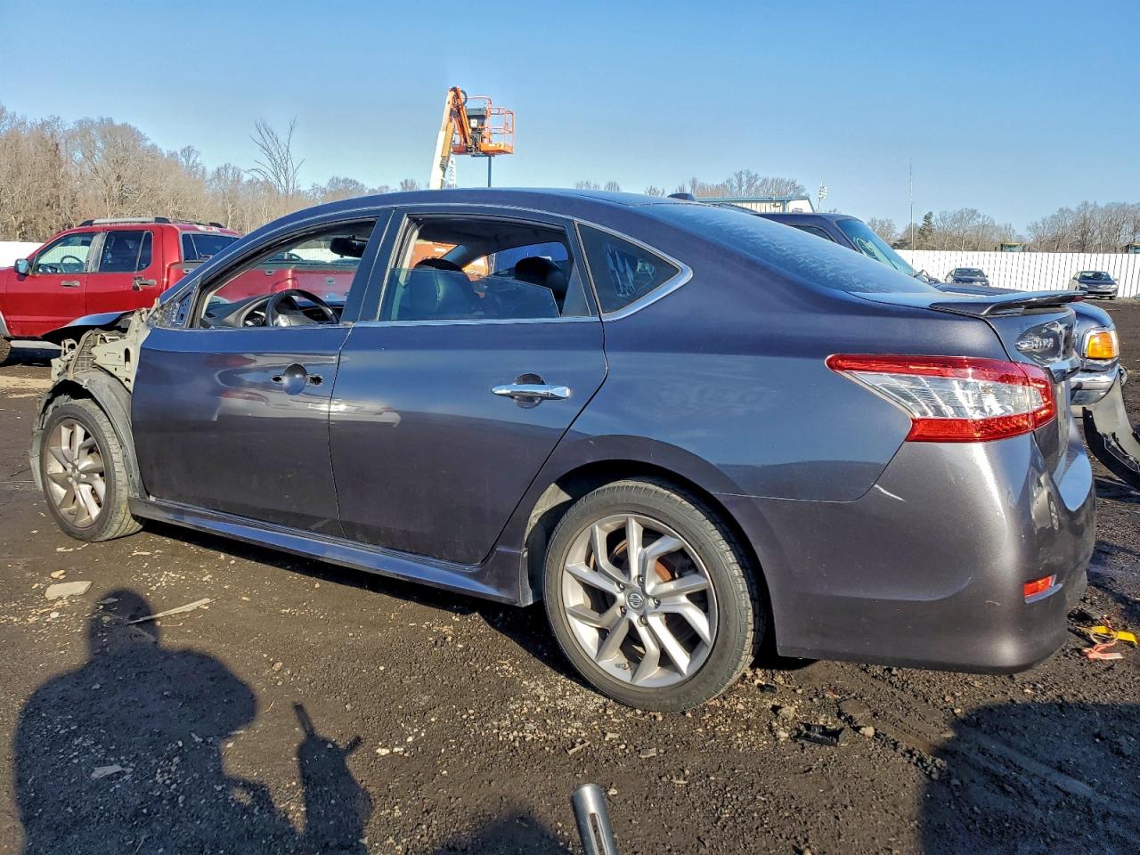 Nissan Sentra S Image 2