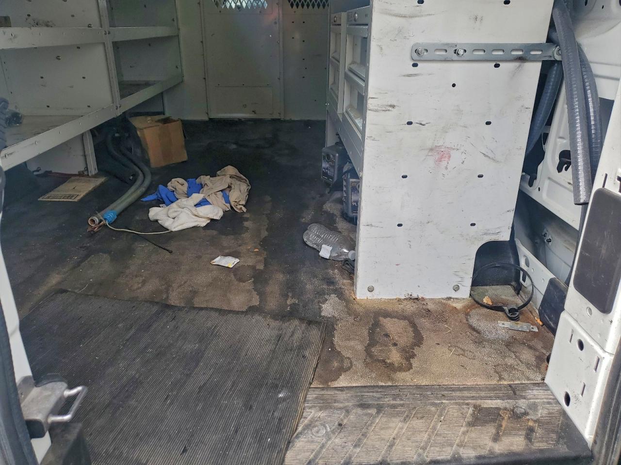 Ford Transit T-250 Image 12