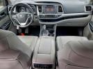 Toyota Highlander Se Image 13