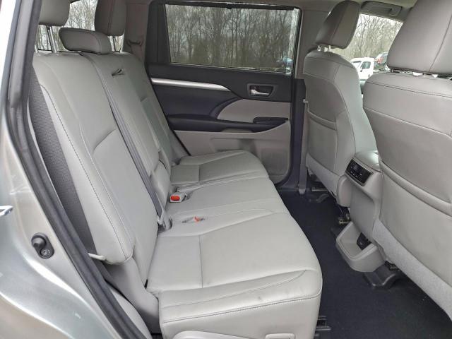 Toyota Highlander Se Image 4