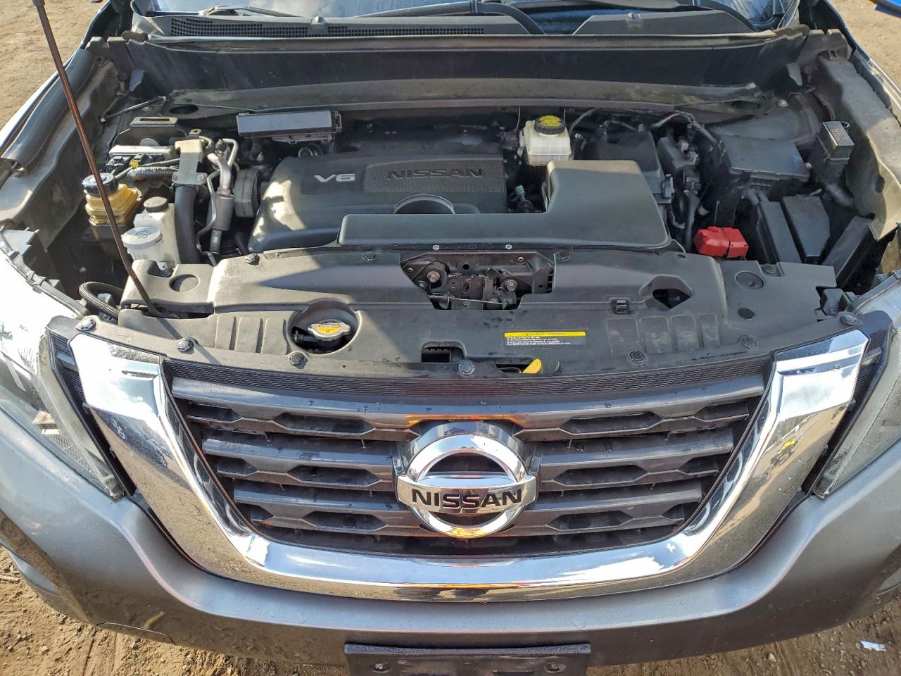 Nissan Pathfinder S Image 13