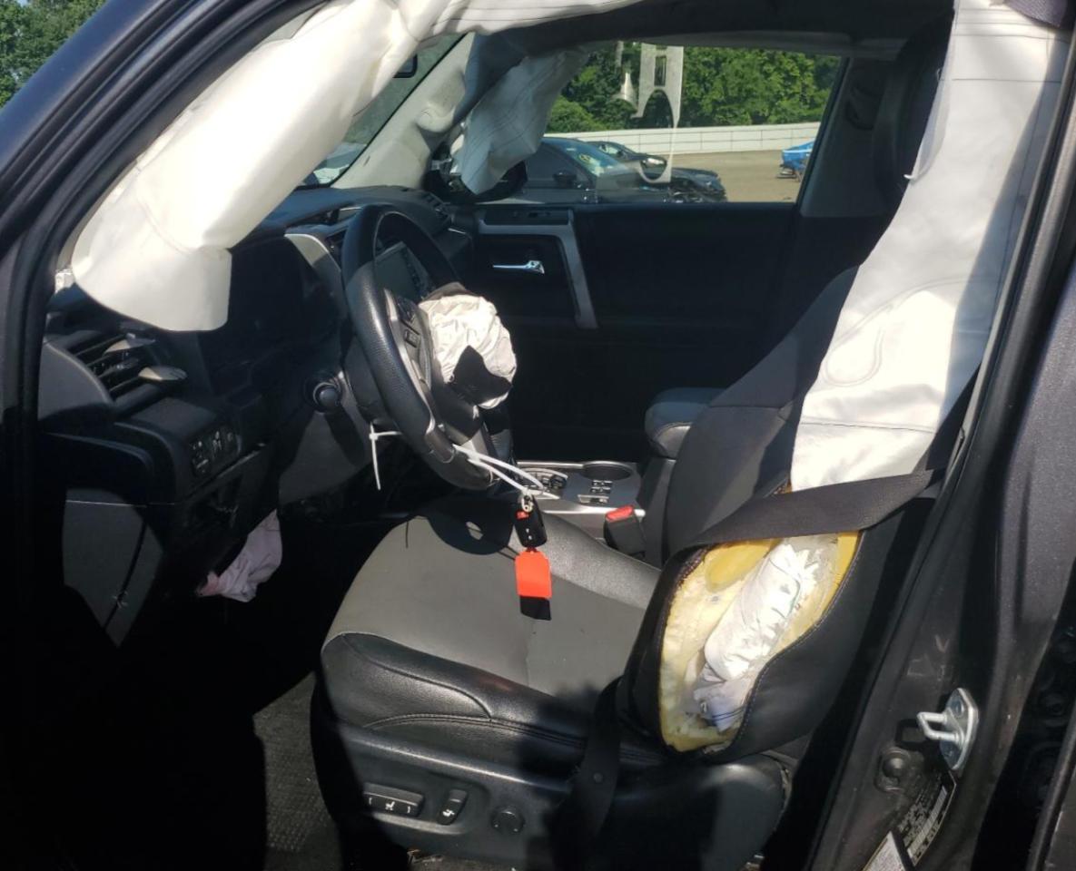 Toyota 4Runner Sr5/sr5 Premium Image 11