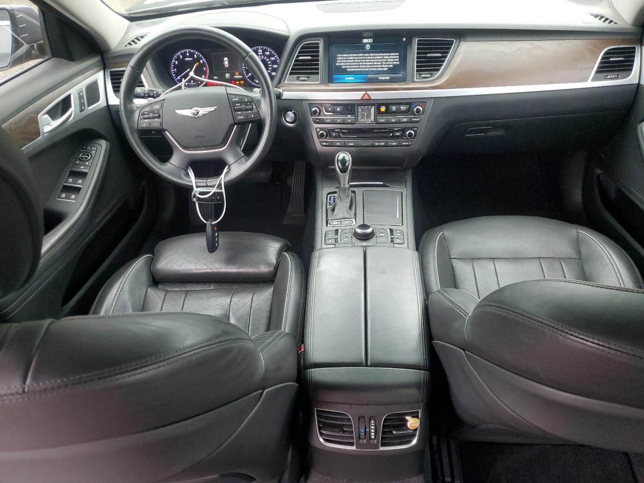 Genesis G80 Base Image 8