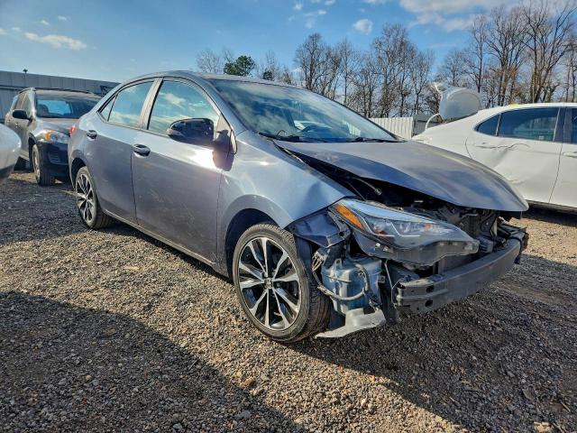 Toyota Corolla L Image 8