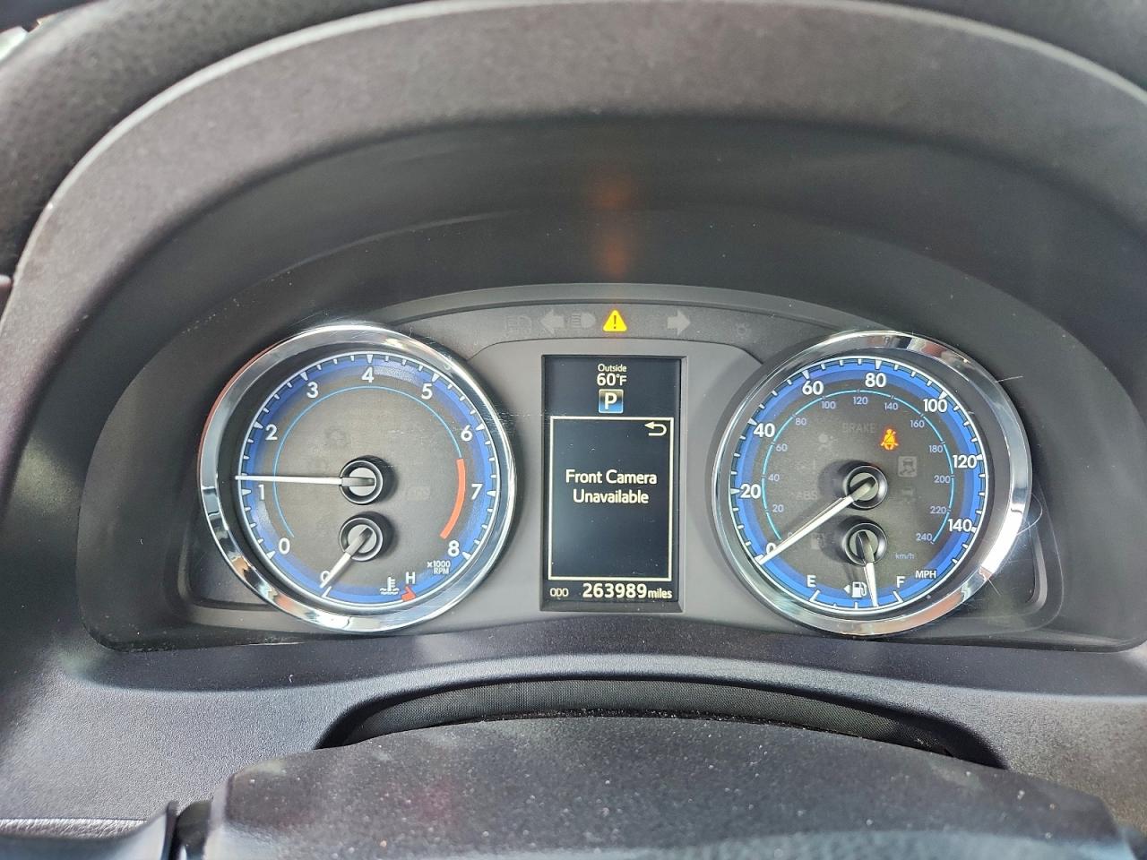 Toyota Corolla L Image 11