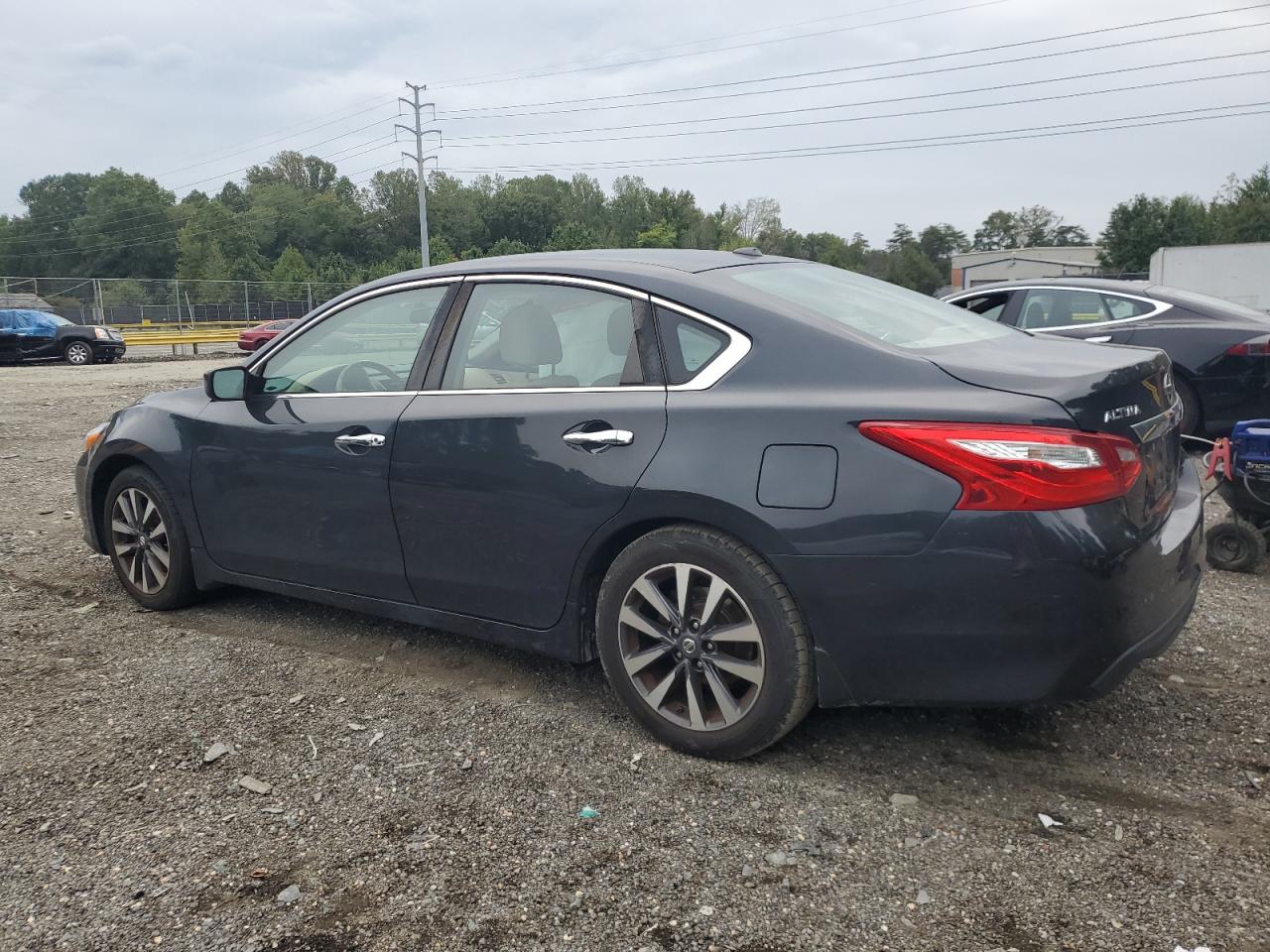 Nissan Altima 2.5 Image 7