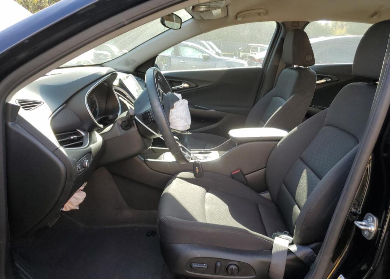 Chevrolet Malibu Rs Image 3