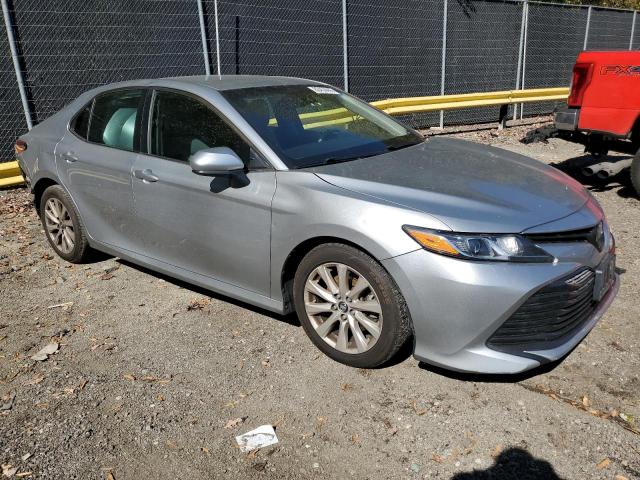 Toyota Camry L Image 2