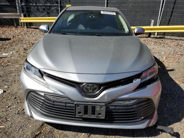 Toyota Camry L Image 6