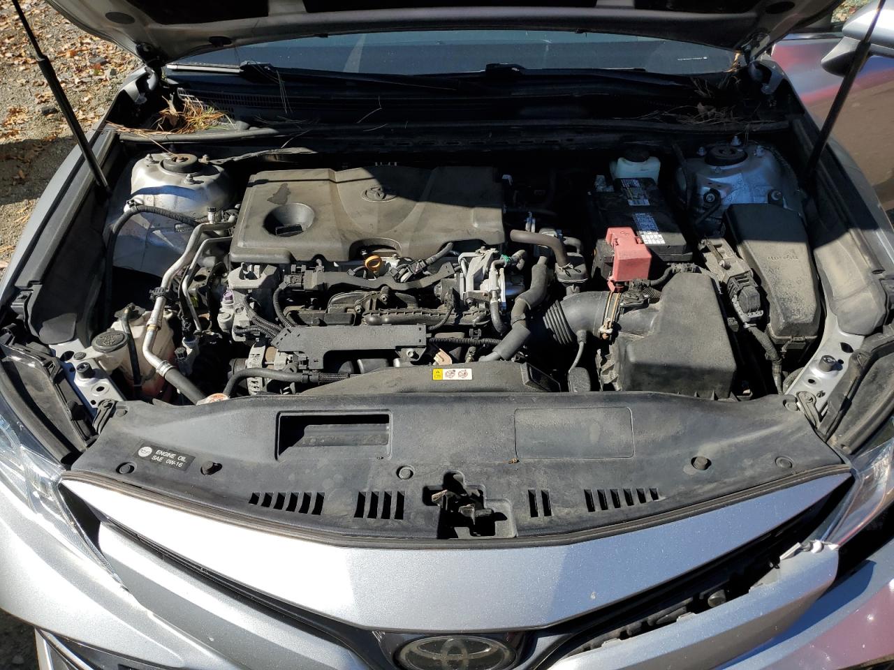 Toyota Camry L Image 10