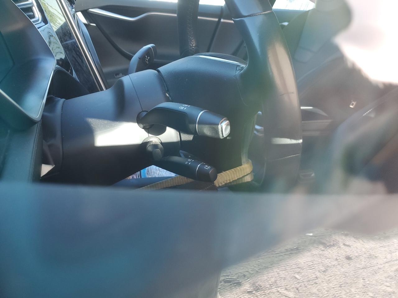 Tesla Model S Image 3