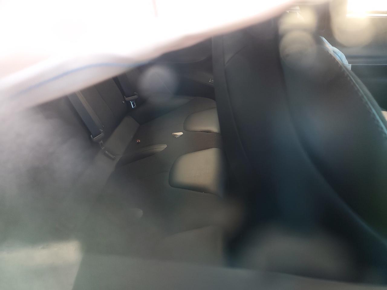 Tesla Model S Image 7