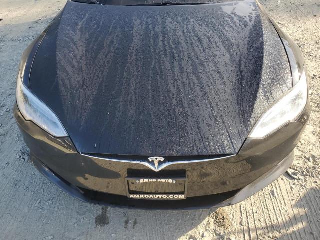 Tesla Model S Image 8