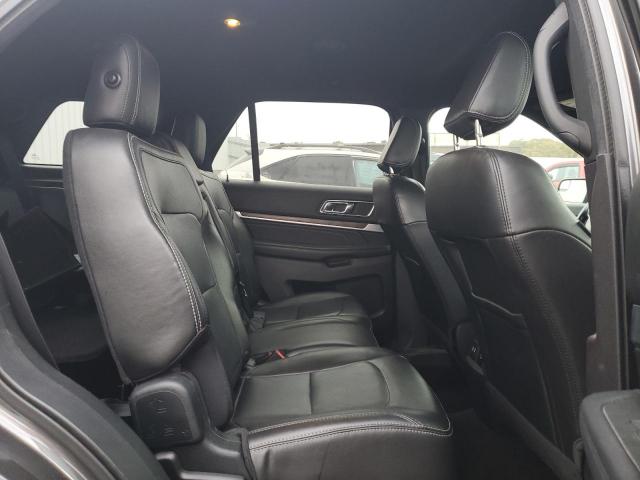 Ford Explorer Limited Image 8