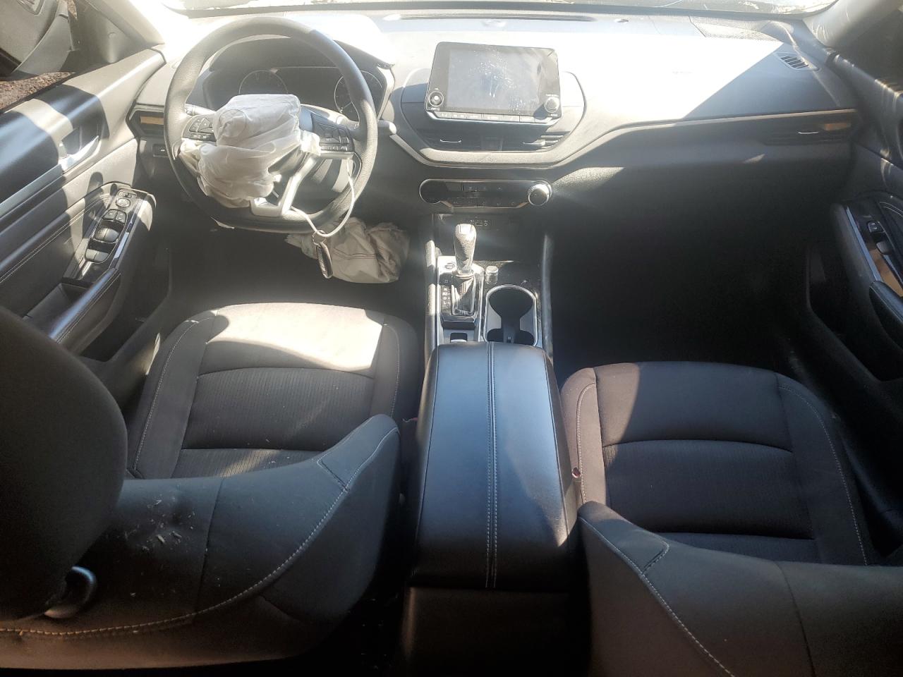 Nissan Altima Sv Image 12