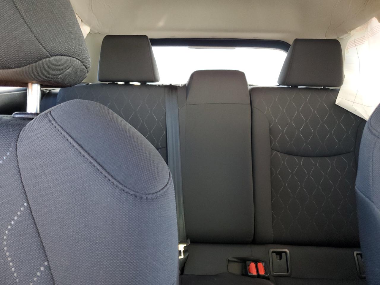 Toyota Corolla Le Image 8