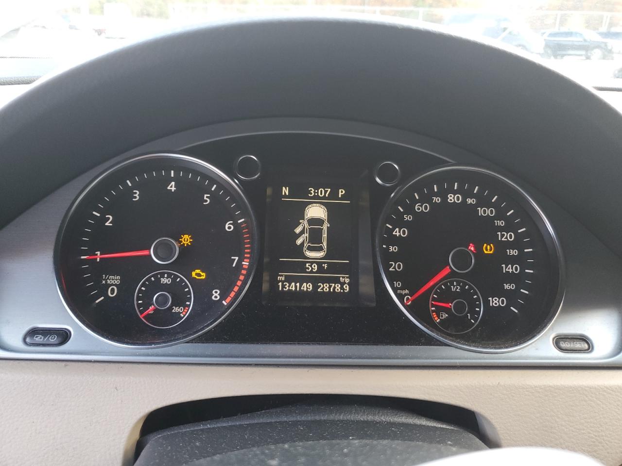 Volkswagen CC Luxury Image 11